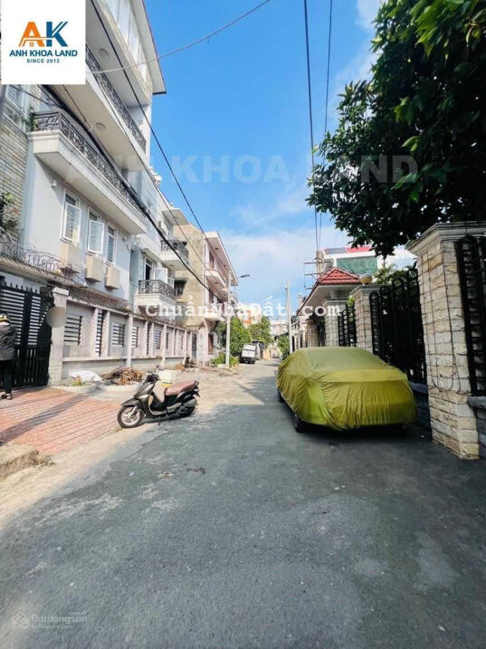 Giảm thêm 300tr - bán nhà mới 2 lầu đường Linh Trung - xe hơi ngủ trong nhà - giá chỉ 6,x tỷ Giảm thêm 300tr - bán nhà mới 2 lầu đường Linh Trung - xe hơi ngủ trong nhà - giá chỉ 6,x tỷ