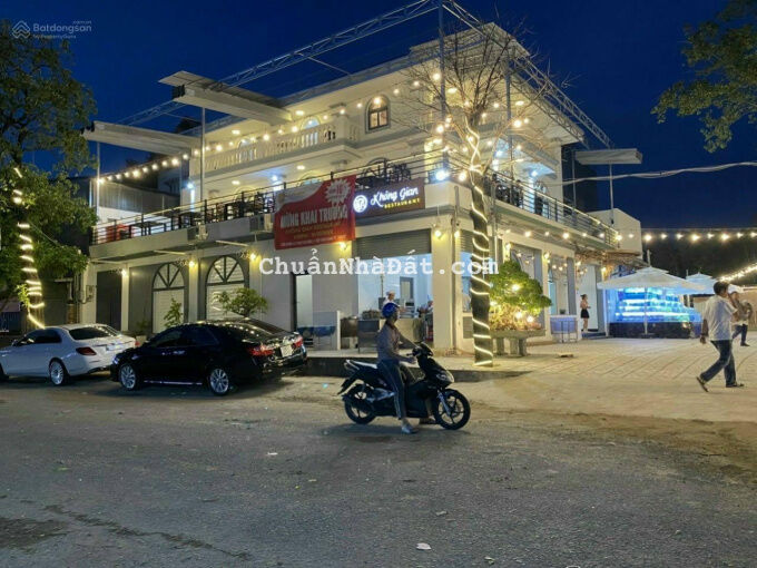 Bán biệt thự đẹp sân vườn mặt tiền sông sài gòn khu bên sông phường Hiệp Bình Chánh, TP Thủ Đức