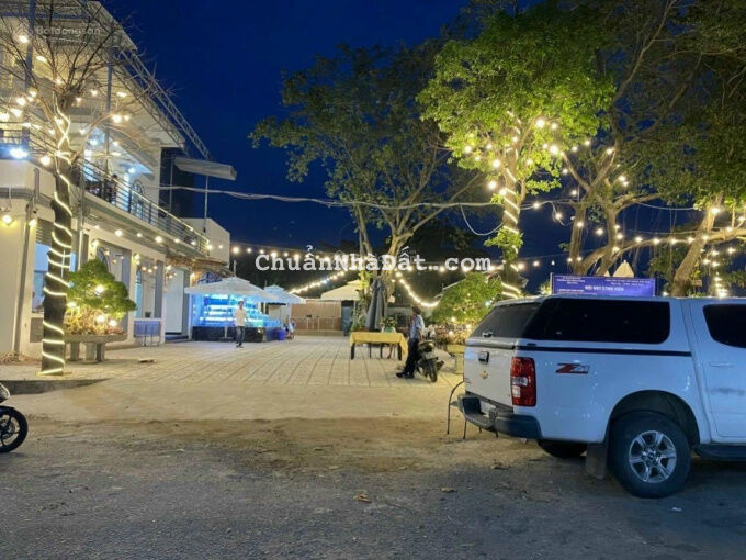 Bán biệt thự đẹp sân vườn mặt tiền sông sài gòn khu bên sông phường Hiệp Bình Chánh, TP Thủ Đức