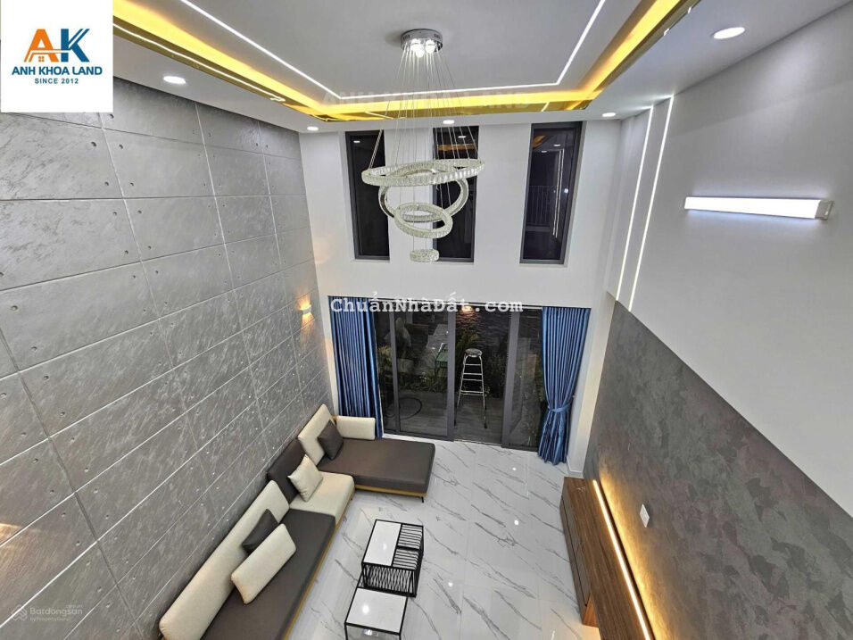 Chủ giảm mạnh 600 triệu - bán nhà 3 lầu đường ô tô né nhau - tặng full nội thất cao cấp chỉ 8,x tỷ Chủ giảm mạnh 600 triệu - bán nhà 3 lầu đường ô tô né nhau - tặng full nội thất cao cấp chỉ 8,x tỷ