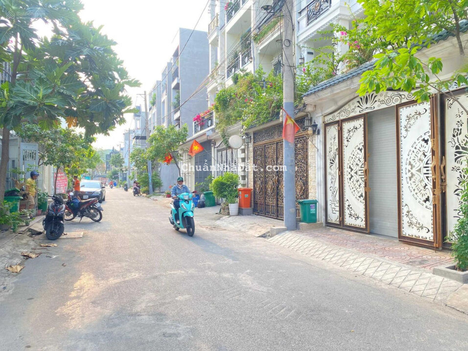 Bán nhà Linh Trung - ngã tư Thủ Đức - 77m2 - 2 tầng - hẻm xe tải