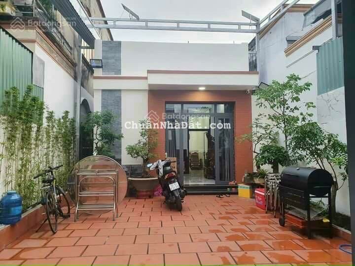 Nhà mới sạch đẹp, dọn vào ở ngay, cạnh Nai Vàng- Hoàng Diệu 2, khu an ninh, gần 100m2 giá còn bớt