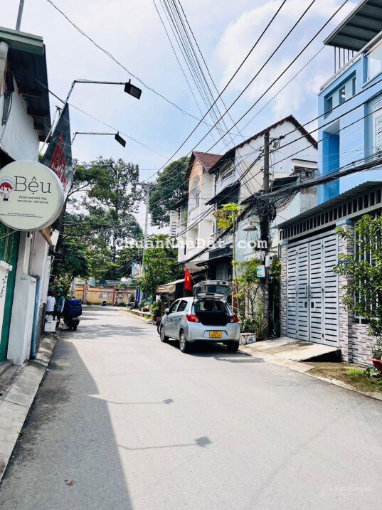 Nhà mới sạch đẹp, dọn vào ở ngay, cạnh Nai Vàng- Hoàng Diệu 2, khu an ninh, gần 100m2 giá còn bớt