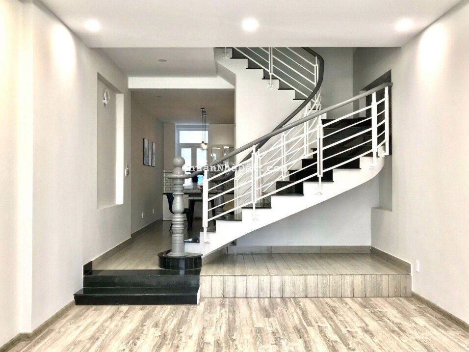 Bán nhà hẻm đường Dân Chủ, Phường Bình Thọ, hẻm 7.05m, nhà 1 trệt 2 lầu 95.54 m2 giá 12.5 tỷ Bán nhà hẻm đường Dân Chủ, Phường Bình Thọ, hẻm 7.05m, nhà 1 trệt 2 lầu 95.54 m2 giá 12.5 tỷ