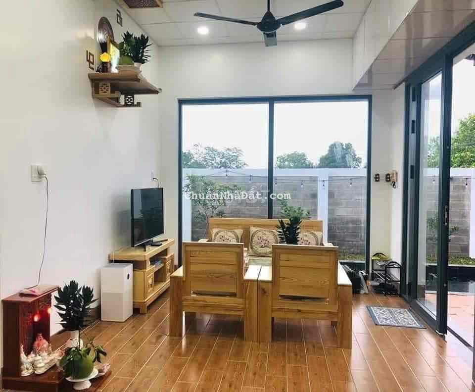 Bán Nha Vườn Cá Koi Mặt Tiền Lê Minh Xuân Tp Tân An Bán Nha Vườn Cá Koi Mặt Tiền Lê Minh Xuân Tp Tân An