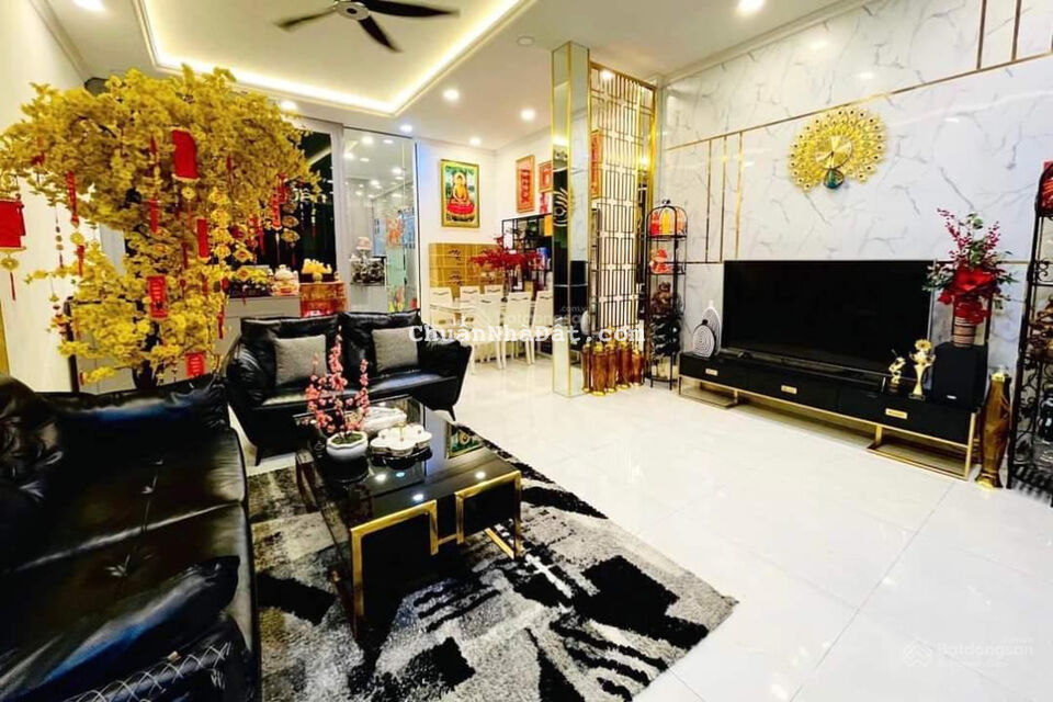 Bán nhà HXH Đất Thánh, P6, Tân Bình, 4 tầng, 107m2, ngang 5,8m, 6PN. Giá 14, x tỷ TL tốt Bán nhà HXH Đất Thánh, P6, Tân Bình, 4 tầng, 107m2, ngang 5,8m, 6PN. Giá 14, x tỷ TL tốt