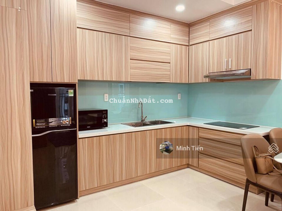 Bán nhà góc 2 mặt hẻm xe hơi đường CMT8, P4, Tân Bình. DT: 7x18m, trệt lầu. Giá 16.3 tỷ