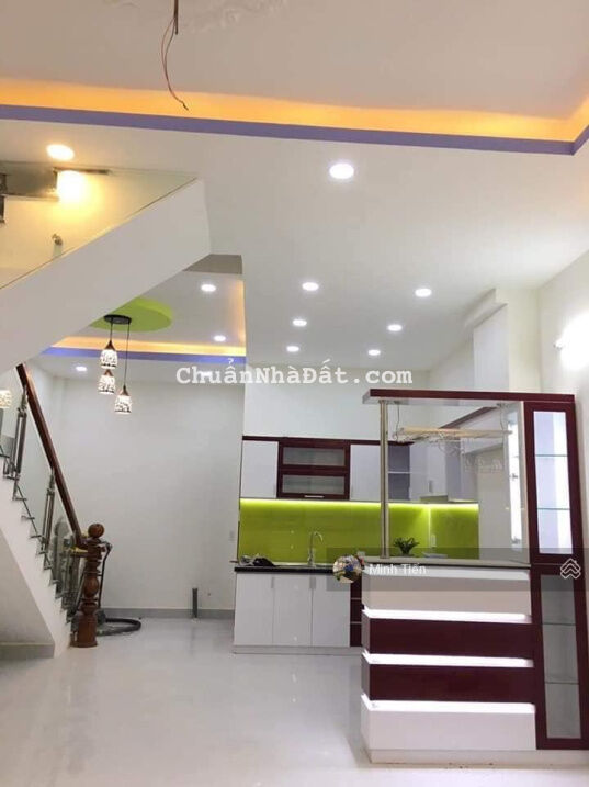 Bán nhà góc 2 mặt hẻm xe hơi đường CMT8, P4, Tân Bình. DT: 7x18m, trệt lầu. Giá 16.3 tỷ