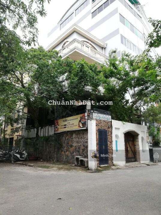 Bán nhà góc 2 mặt hẻm xe hơi đường CMT8, P4, Tân Bình. DT: 7x18m, trệt lầu. Giá 16.3 tỷ