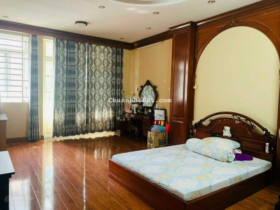 Bán biệt thự siêu dễ thương Trường Chinh, gần khu Bàu Cát, 10mx15m, 3 lầu, hẻm 10m, giá 19.5 tỷ Bán biệt thự siêu dễ thương Trường Chinh, gần khu Bàu Cát, 10mx15m, 3 lầu, hẻm 10m, giá 19.5 tỷ