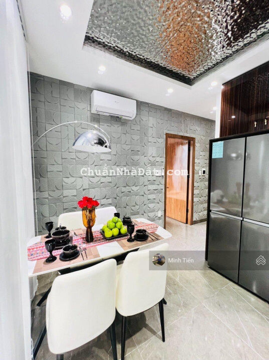 Hạ giá 4 tỷ! Biệt thự Cộng Hòa - ngay tòa nhà ETown, P13, Tân Bình. DTCN 180m2, giá chỉ 29 tỷ Hạ giá 4 tỷ! Biệt thự Cộng Hòa - ngay tòa nhà ETown, P13, Tân Bình. DTCN 180m2, giá chỉ 29 tỷ