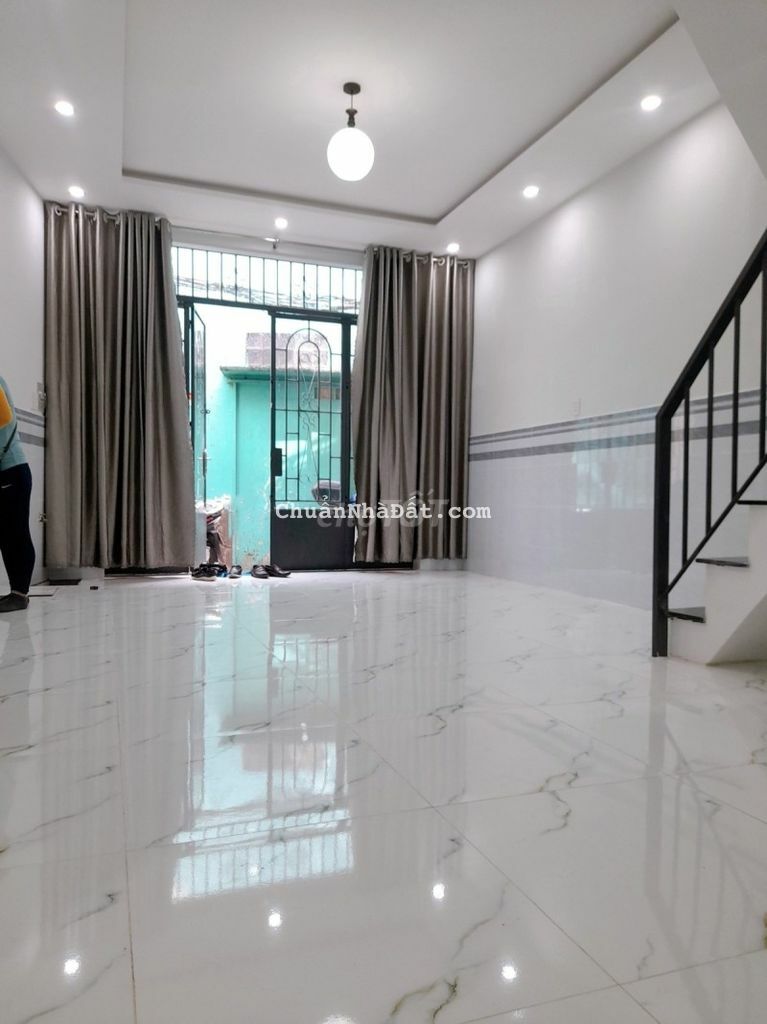 LÊ BÌNH- HOÀNG VIỆT P4 TÂN BÌNH-MT TƯƠNG LAI-34M2- 2TẦNG MỚI.CHỈ 3TY95