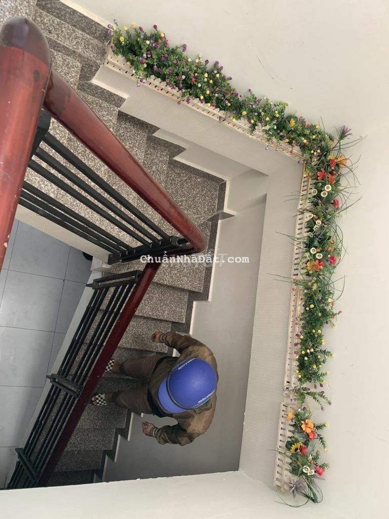 ĐỐI DIỆN ETOWN- TÂN BÌNH- 43m2 (3,4X14) 2 TẦNG MỚI. CHỈ 3TY68