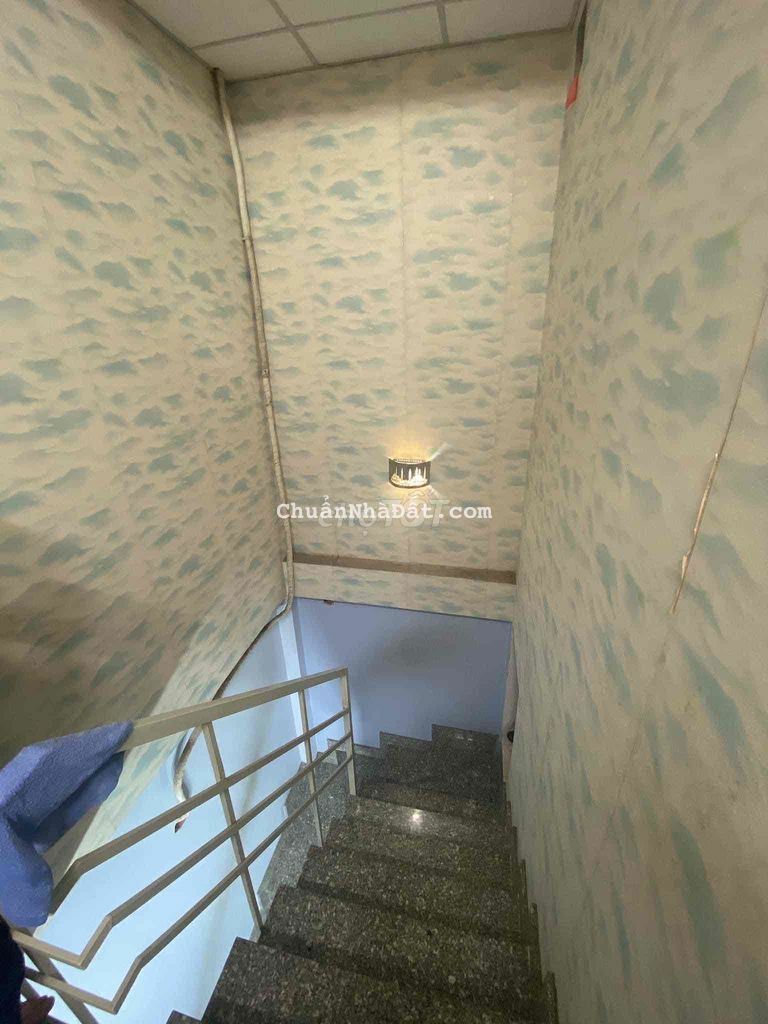 BÁN NHÀ PHƯỜNG 7 TÂN BÌNH - CÁCH MẶT TIỀN  ĐƯỜNG 1 CĂN - HOÀN CÔNG ĐỦ