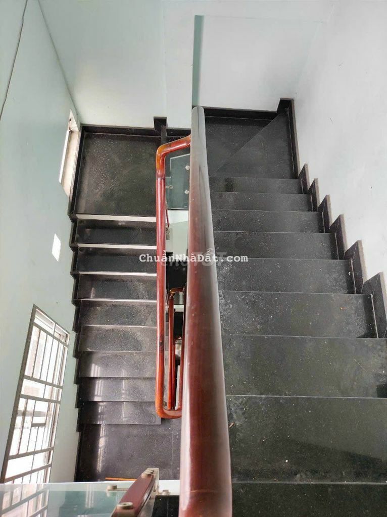 Gấp bán! Mặt tiền Hoàng Sa Tân Bình - 44m2 - 5 tầng BTCT – giá 9.x tỷ. Gấp bán! Mặt tiền Hoàng Sa Tân Bình - 44m2 - 5 tầng BTCT – giá 9.x tỷ.