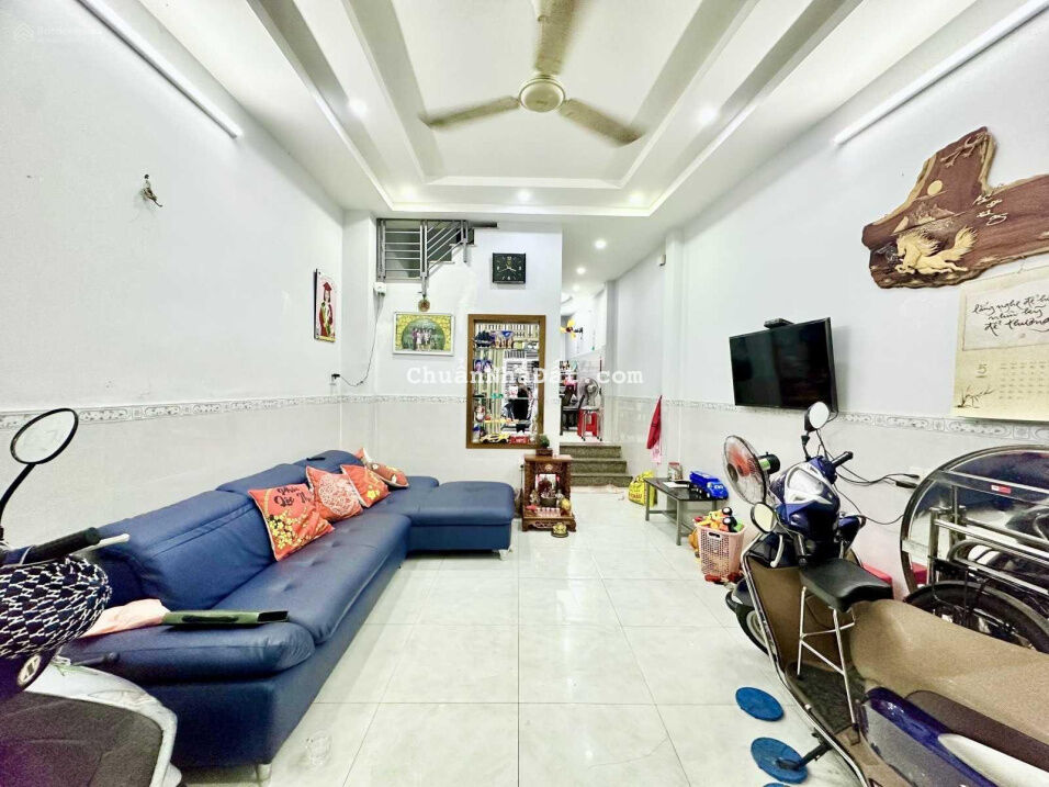 Bán nhà Lạc Long Quân Quận Tân Bình HXH 45m2 4 tầng BTCT mới tinh nhỉnh 6 tỷ