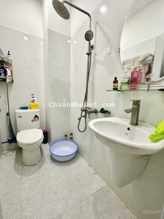 Bán nhà Lạc Long Quân Quận Tân Bình HXH 45m2 4 tầng BTCT mới tinh nhỉnh 6 tỷ