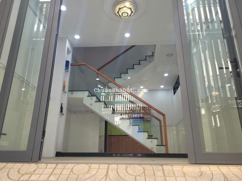 Nhà 3 TẦNG Trường Chinh 5.3 x 9.5 - HXH thông - Nhỉnh 6 TỶ Nhà 3 TẦNG Trường Chinh 5.3 x 9.5 - HXH thông - Nhỉnh 6 TỶ