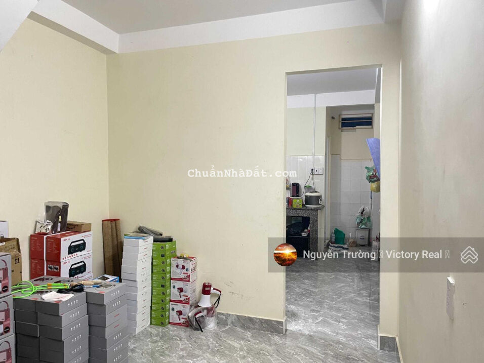 Bán nhà hẻm 1025/8F CMT8, hẻm rộng 7 mét, DT 50m, giá thương lượng Bán nhà hẻm 1025/8F CMT8, hẻm rộng 7 mét, DT 50m, giá thương lượng