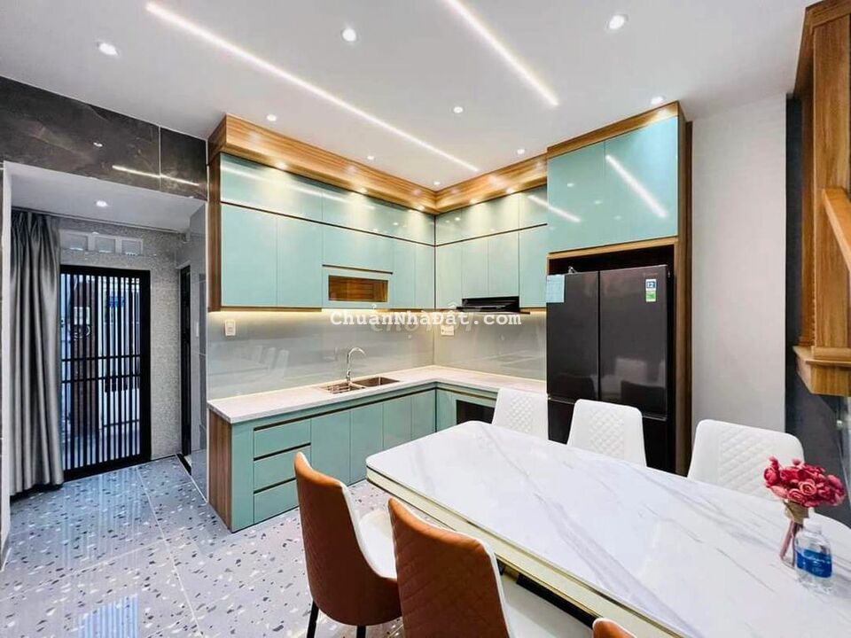 CHÚ HAI BÁN GẤP NHÀ NI SƯ HUỲNH LIÊN P10 TÂN BÌNH SỔ HỒNG RIÊNG