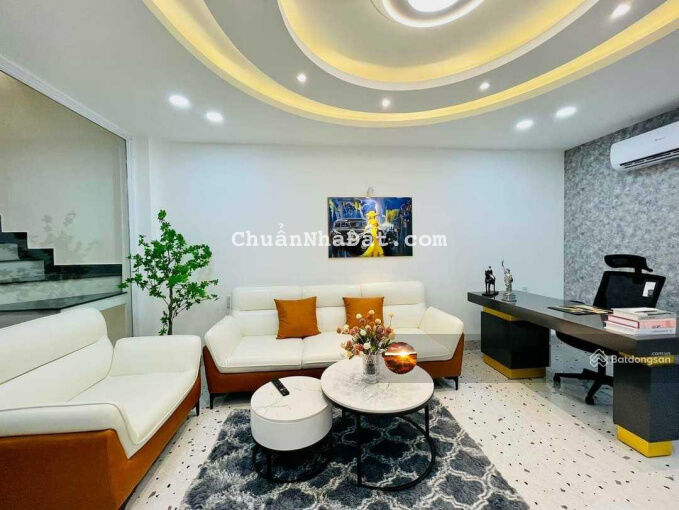 Bán nhà đường hẻm 7 mét khu K300 ngang khủng 5x15m. Nhà 4 tầng giá chỉ 8 tỷ