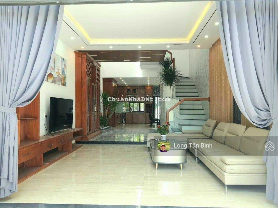 Nhà khu Bàu Cát đường Nguyễn Hồng Đào (4.5x18m) 11.5 tỷ