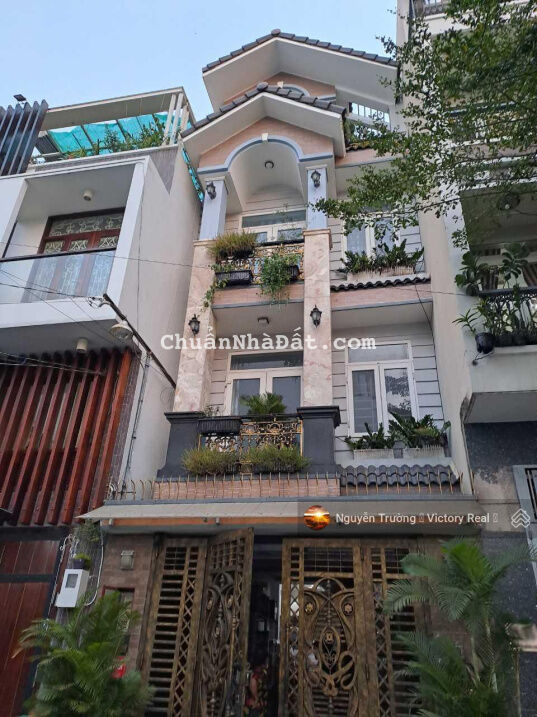 Bán nhà đường Nguyễn Hồng Đào, 4x21m nhà trệt 2 lầu còn mới chỉ 9 tỷ Bán nhà đường Nguyễn Hồng Đào, 4x21m nhà trệt 2 lầu còn mới chỉ 9 tỷ