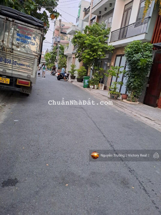 Bán nhà đường Nguyễn Hồng Đào, 4x21m nhà trệt 2 lầu còn mới chỉ 9 tỷ Bán nhà đường Nguyễn Hồng Đào, 4x21m nhà trệt 2 lầu còn mới chỉ 9 tỷ