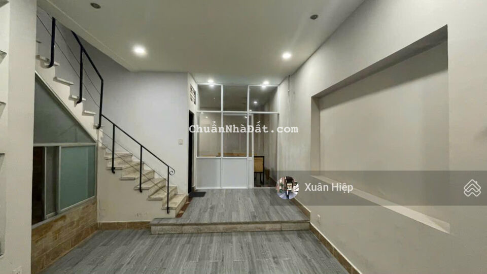 Hot! Hẻm xe hơi ngay Sân Bay, P.4, Tân Bình (5x16m) 3 tầng, 13.5 tỷ