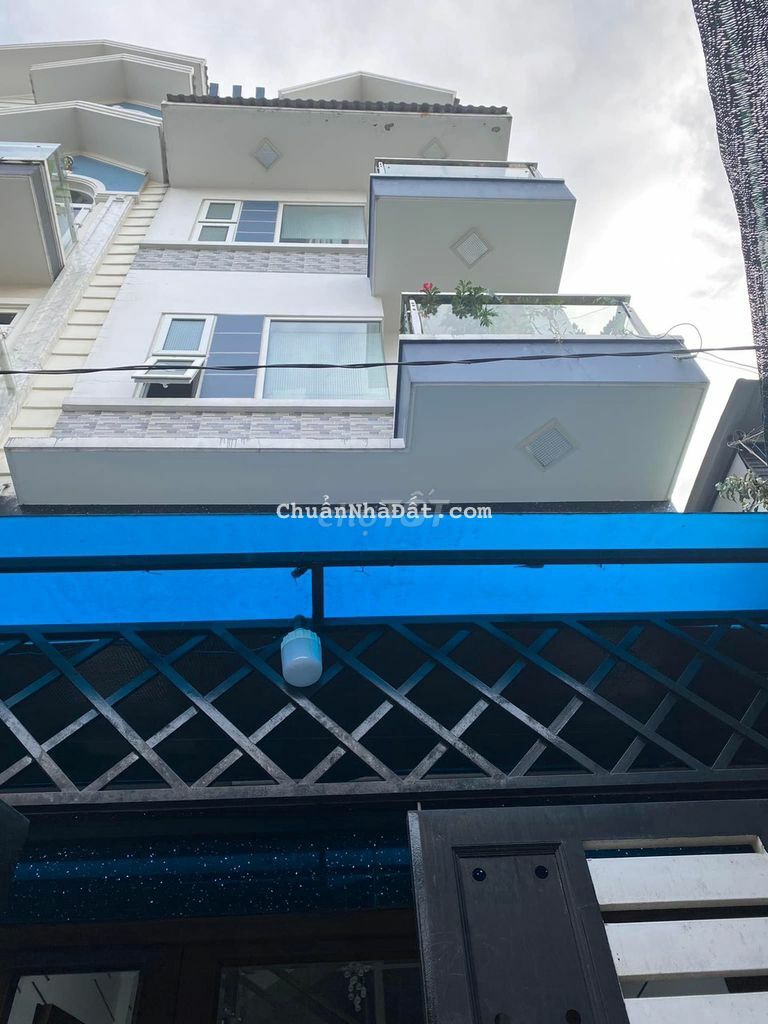 Cấn Bán Nhà Khu Víp Cống Lở 5 x 17 81m2 5 Tầng BTCT Đẹp Full Nội Thất Cấn Bán Nhà Khu Víp Cống Lở 5 x 17 81m2 5 Tầng BTCT Đẹp Full Nội Thất