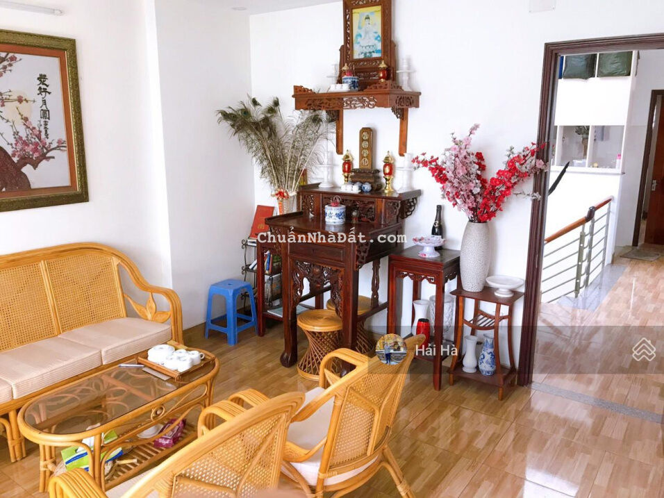 Cần bán nhanh nhà 5 tầng, thang máy. Ở đường Nhất Chi Mai, thiết kế hiện đại, cho thuê thu nhập cao