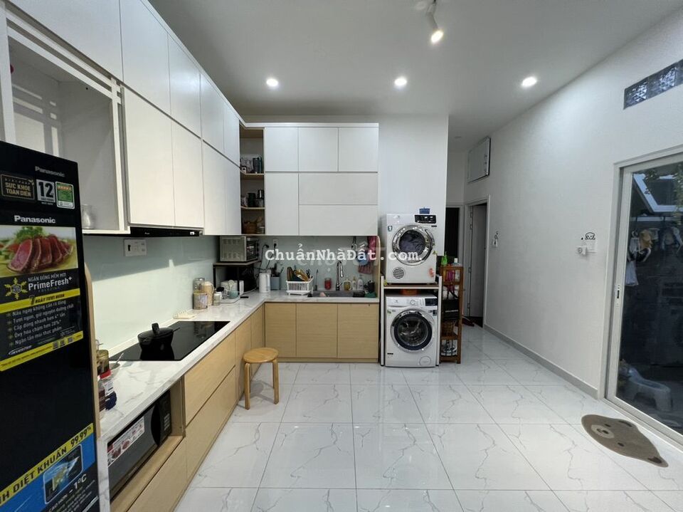 Nhà đường Nguyễn Sỹ Sách sát chợ Tân Trụ, 84m2 chỉ 5,9 tỷ