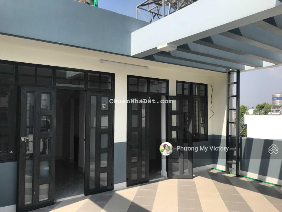 Chỉ 10.9 tỷ. Bán nhà căn góc hẻm xe tải 8m Lạc Long Quân - 87m2, 4 tầng mới đẹp