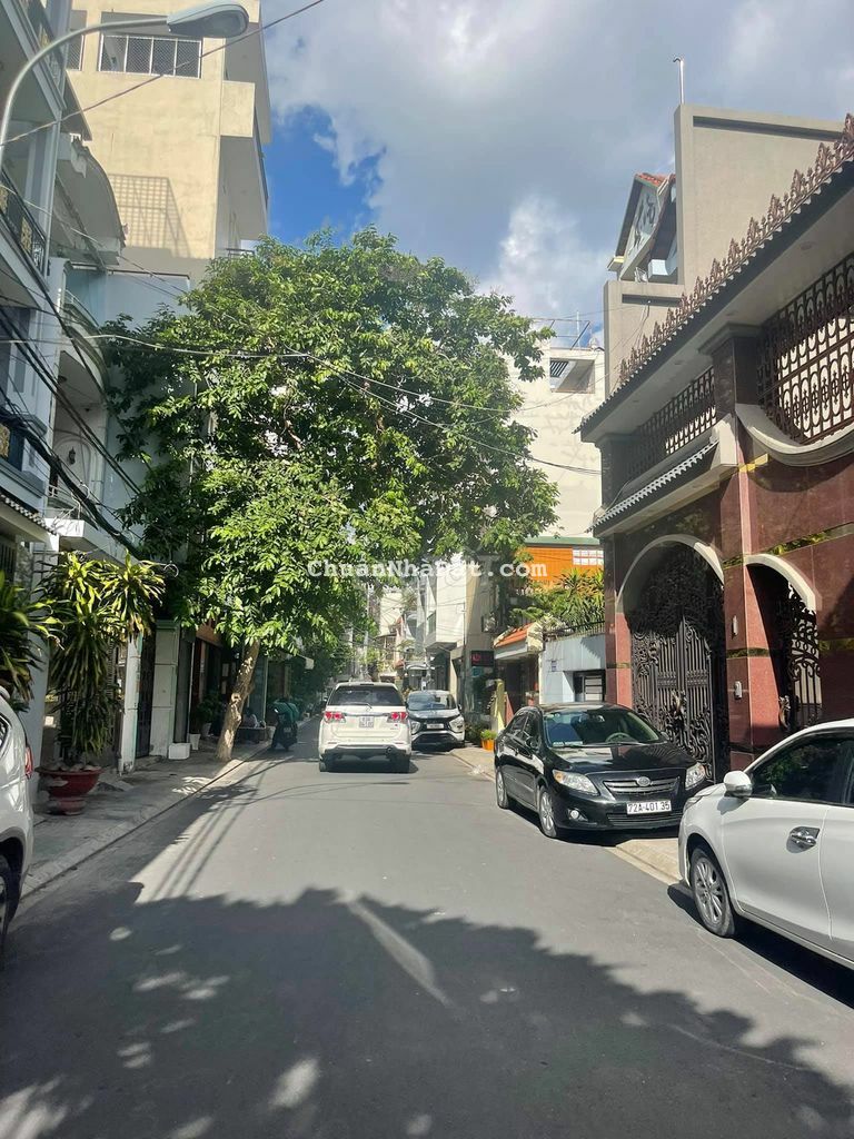 Bán gấp nhà 1 trệt 2 lầu SHR 225m2. Giá 2ty650 đường Phạm Văn Bạch Bán gấp nhà 1 trệt 2 lầu SHR 225m2. Giá 2ty650 đường Phạm Văn Bạch