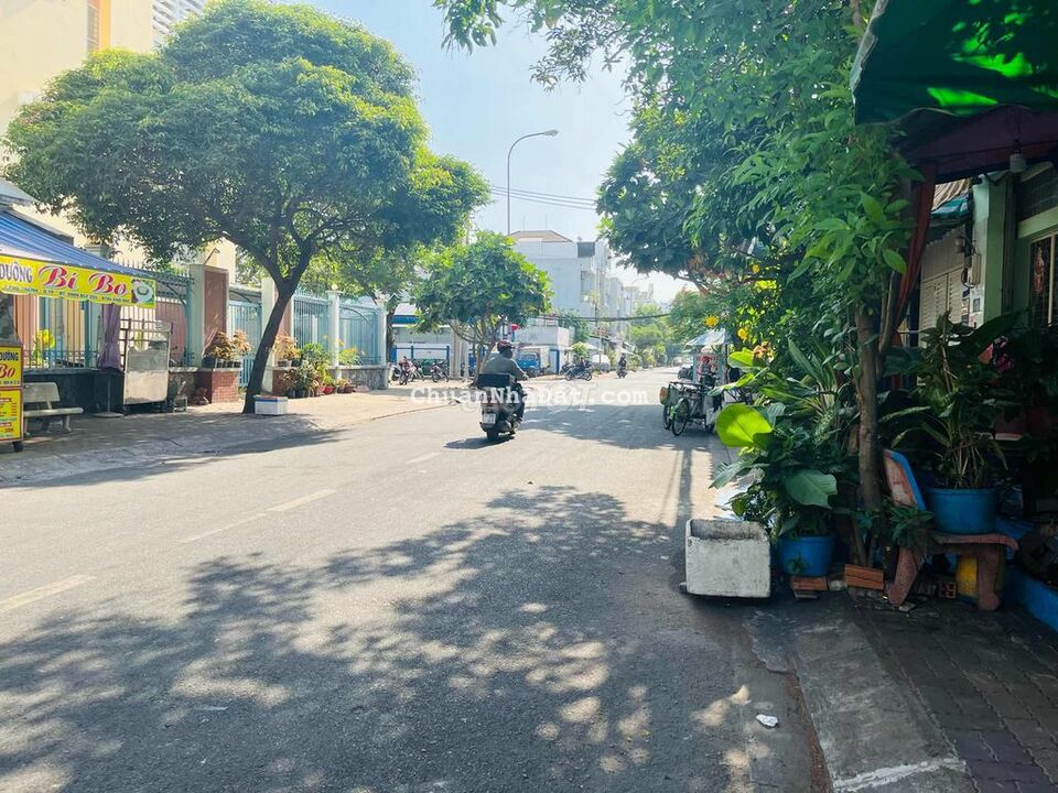 Mặt Tiền 12m Trần Thủ Độ - P.Phú Thạnh ( 9.5x13m, Cấp 4 ) giá 10.5 tỷ