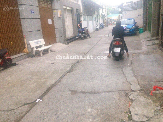 Bán nhà trọ đường Tân Hương, 5.7mx24m (NH 8.1m) 4 lầu 38 phòng, Phường Tân Quý, Quận Tân Phú