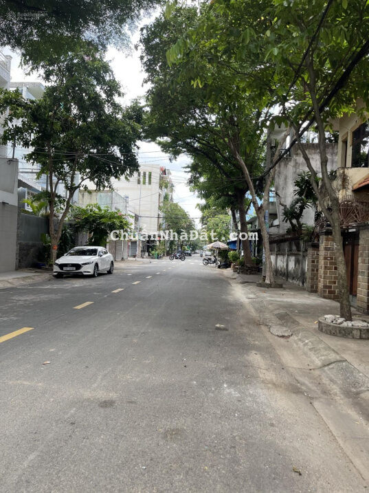 Bán nhà Thạch Lam đường 12m - gần Nguyễn Sơn - 170m2 - ngang 10m - giá rẻ