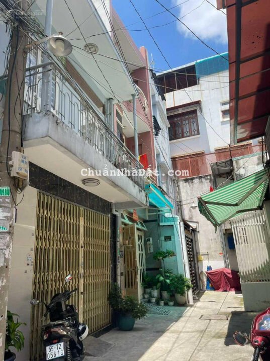 -	Bán nhà hẻm Gò Dầu , 4.6mx9m, nhà 1 lầu,giá 3.65 tỷ , P. Tân Quý, Q.Tân Phú