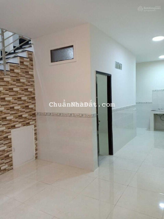 -	Bán nhà hẻm Gò Dầu , 4.6mx9m, nhà 1 lầu,giá 3.65 tỷ , P. Tân Quý, Q.Tân Phú