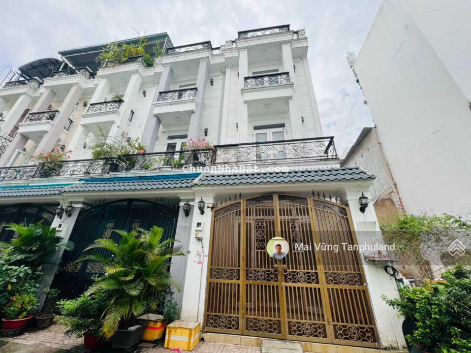 Bán nhà hẻm 7m Tân Hương, 4mx13m, 3 lầu, giá 7.2 tỷ. Phường Tân Quý, Quận Tân Phú