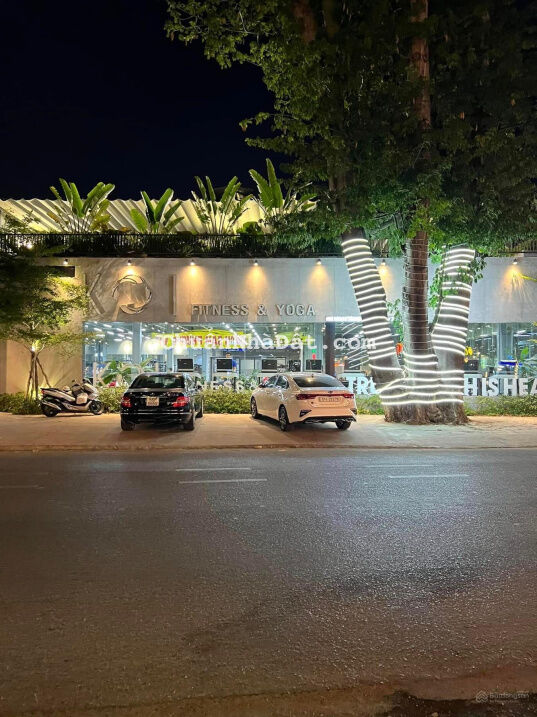 Nhà mới vào ở ngay hẻm rộng 7m. Khu an ninh yên tĩnh. Nhà cách Aeon chỉ 100m Nhà mới vào ở ngay hẻm rộng 7m. Khu an ninh yên tĩnh. Nhà cách Aeon chỉ 100m