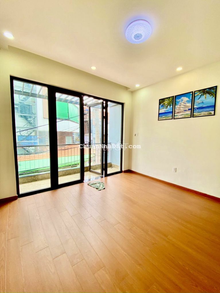 Nhà 3 lầu thiết kế đẹp đường 10m Lý Thánh Tông Q.Tân Phú