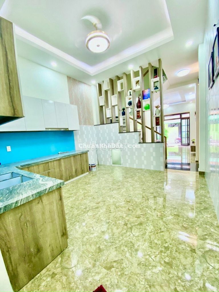 Nhà 3 lầu thiết kế đẹp đường 10m Lý Thánh Tông Q.Tân Phú