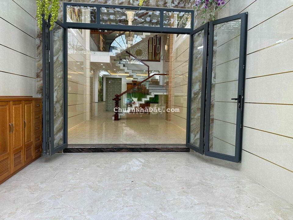 Bán Nhà 190/Lý Thánh Tông,TânPhú,4*18 4.5Lau 7.3ty Bán Nhà 190/Lý Thánh Tông,TânPhú,4*18 4.5Lau 7.3ty