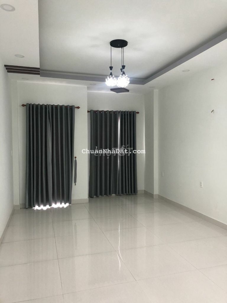 Bán nhà mặt tiền đường Lê Quốc Trinh, P Phú Thọ Hoà 4x17.5 3 lầu đẹp