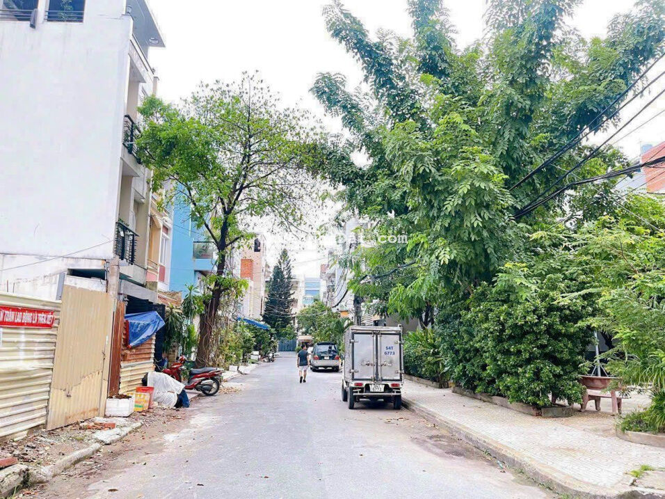 Bán nhà khu vip có công viên ngay nhà 368 Tân Sơn Nhì Bán nhà khu vip có công viên ngay nhà 368 Tân Sơn Nhì