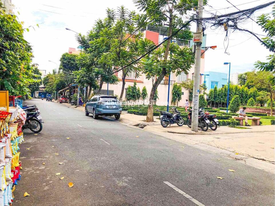 🔴Góc 2 MTKD gần chợ Tân Hương đối diện Công Viên - DT 6.1x12m. 8.25 Tỷ