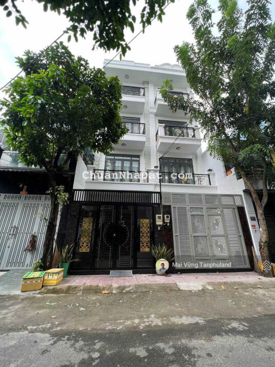 Nhà mới đúc 4 tấm + tặng full nội thất cao cấp (hẻm 10m Thoại Ngọc Hầu (4mx18m vuông) (DTSD 250 m2)