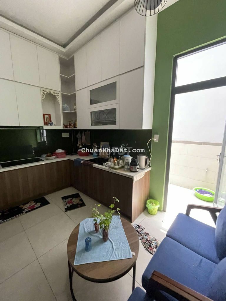 Bán nhà HXH đường Hoà Bình 4x19 2 lầu