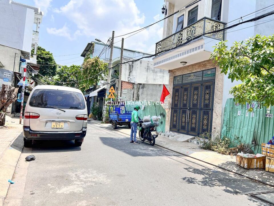 🟠Hẻm nhựa 8m gần chợ (P. Tân Qúy) dt 4x19.5 gác lửng, GIá 6.8 Tỷ TL